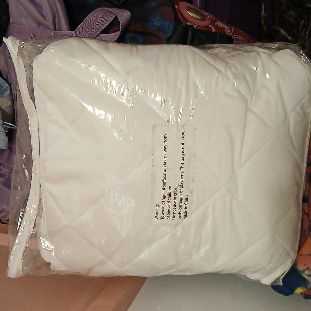 New Twin Cool Max bed mattress fitted cover white